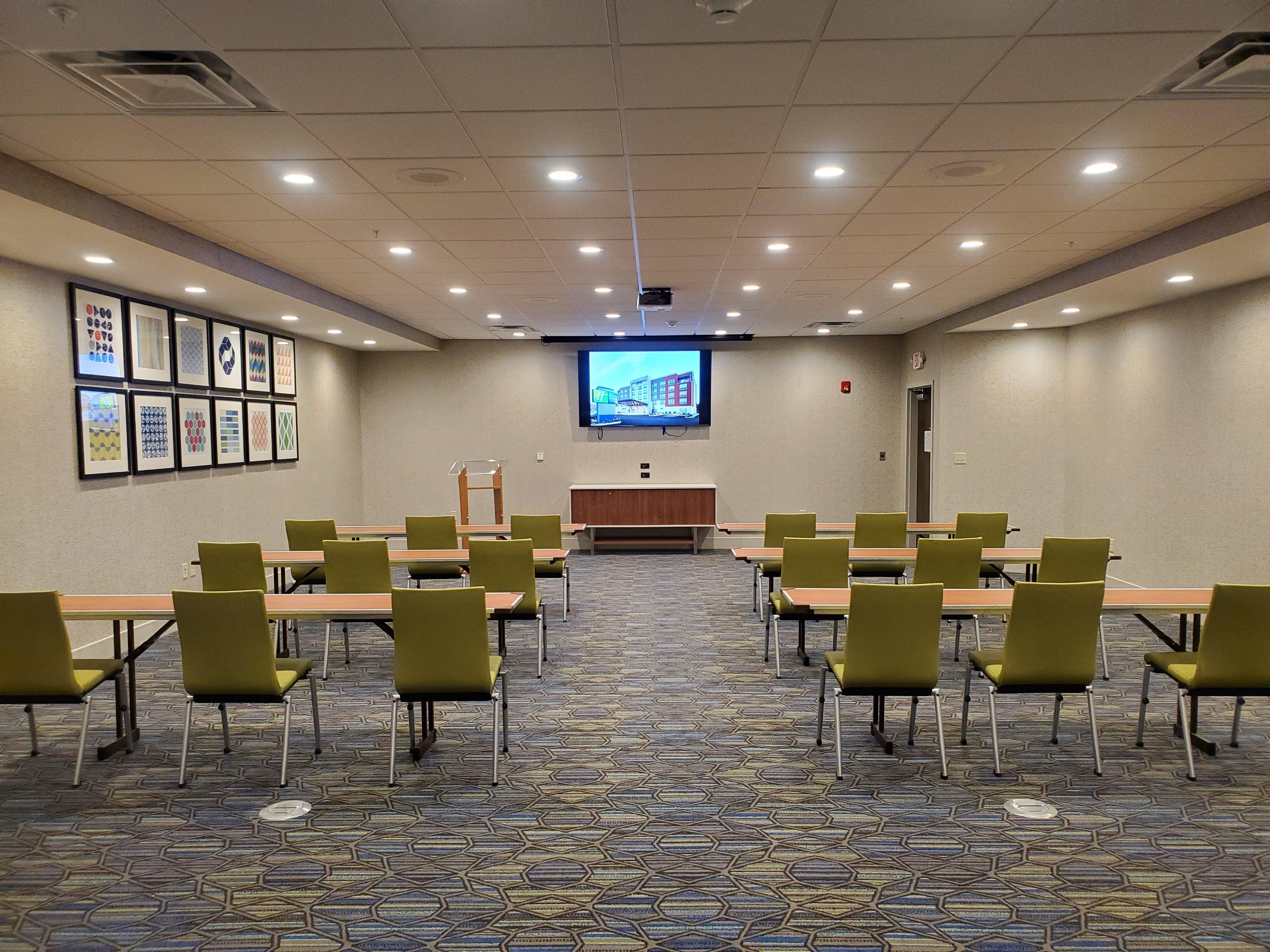 Holiday Inn Express & Suites Sandusky By Ihg Exterior photo